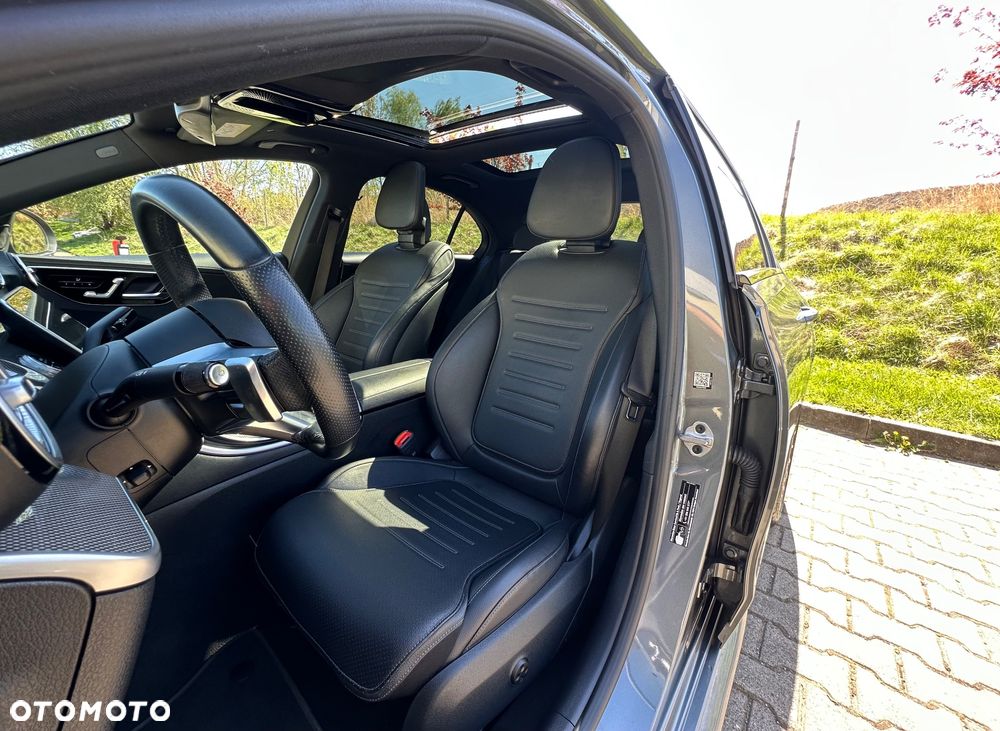 Mercedes-Benz Klasa C 180 9G-TRONIC Edition AMG Line - 23