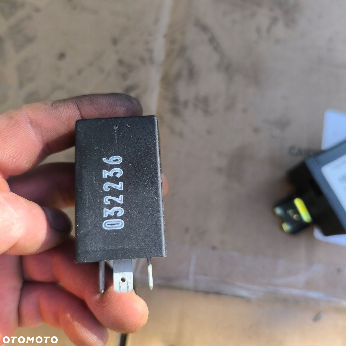 AUDI A4 B5 PRZEKAŹNIK 382 4D0907131 - 2