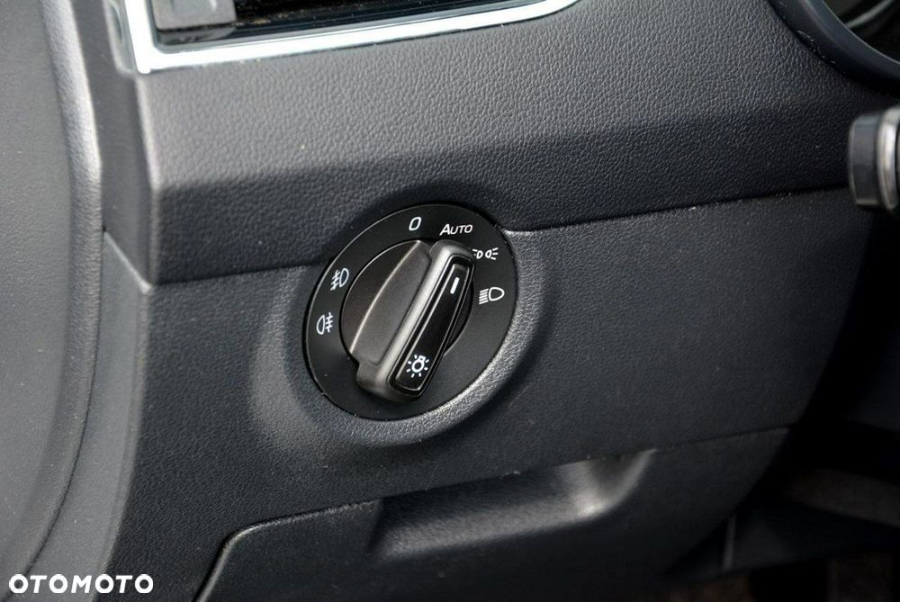 Skoda Octavia 2.0 TDI (Green tec) DSG Style - 33