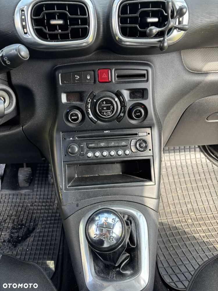 Citroën C3 Picasso 1.4i Exclusive - 6