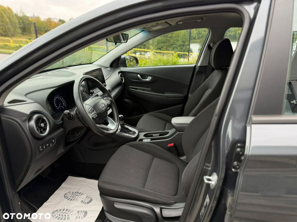 Hyundai Kona - 12