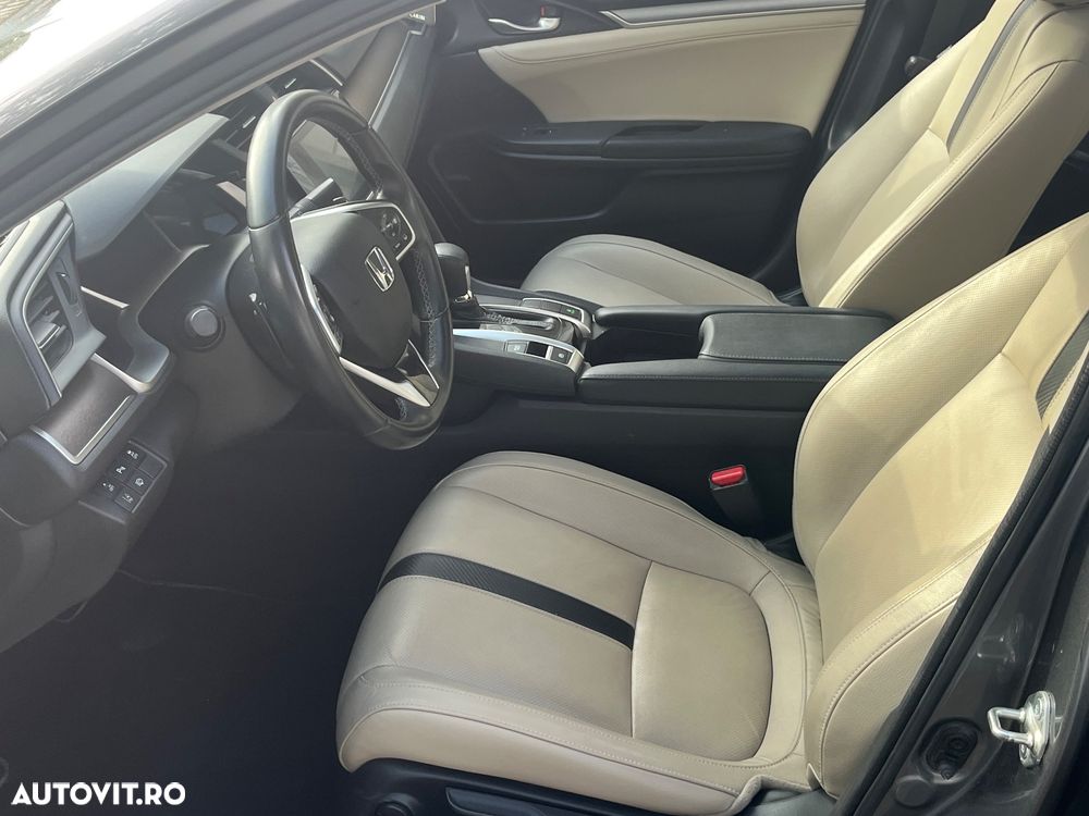 Honda Civic 1.5 i-VTEC Turbo CVT Prestige - 24