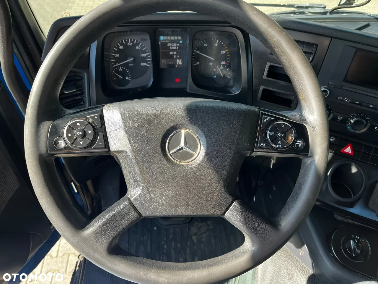 Mercedes-Benz AROCS 3246 - 18