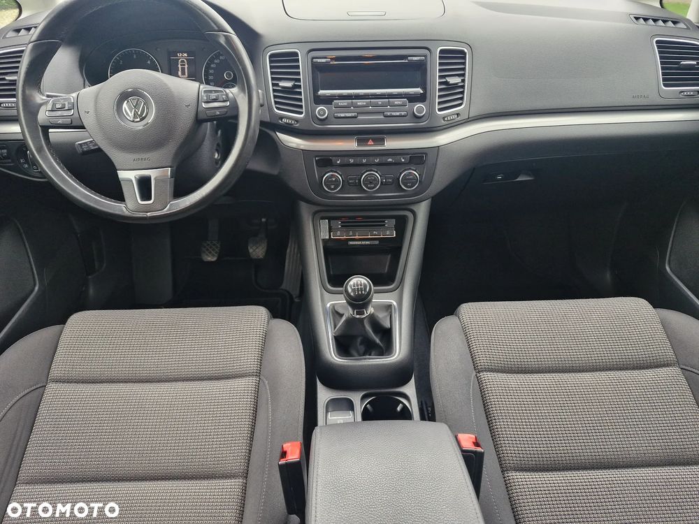 Volkswagen Sharan - 16