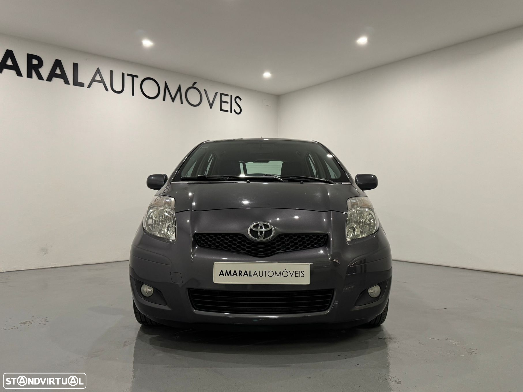 Toyota Yaris - 4