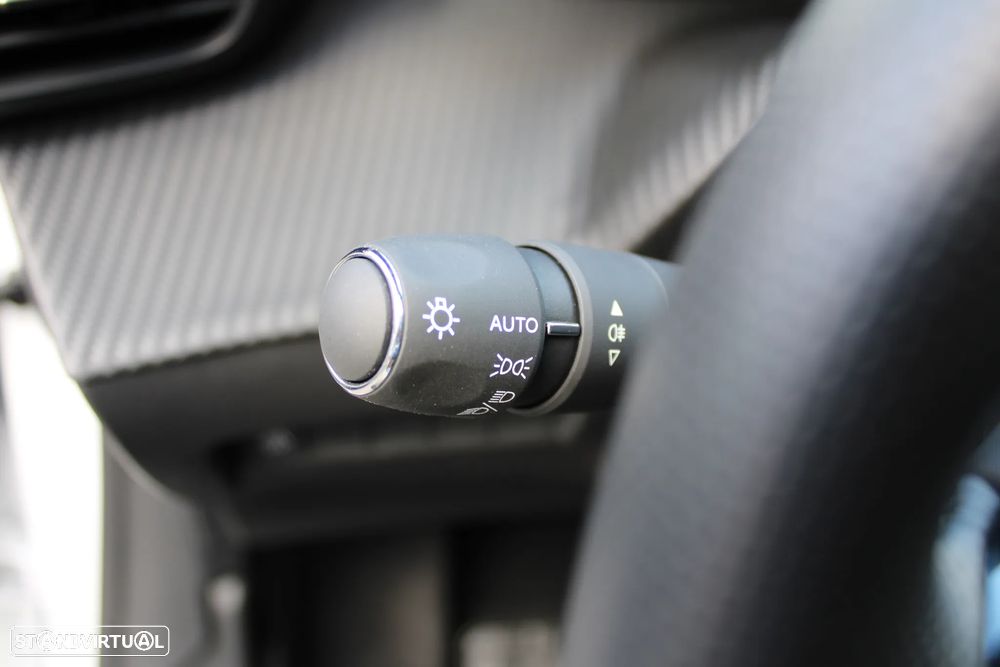 Peugeot e-208 50 kWh GT Line - 18