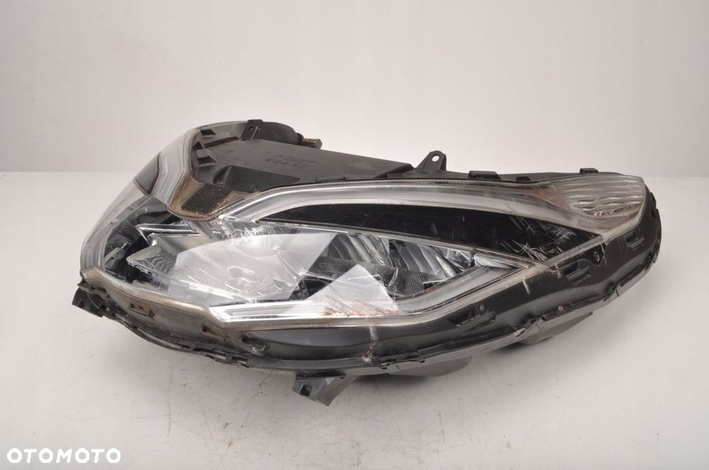 HONDA PCX 125 LAMPA PRZÓD PRZEDNIA 19R - 11