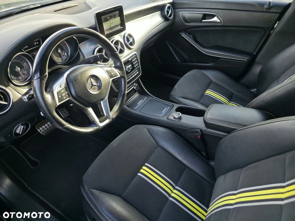 Mercedes-Benz CLA - 13