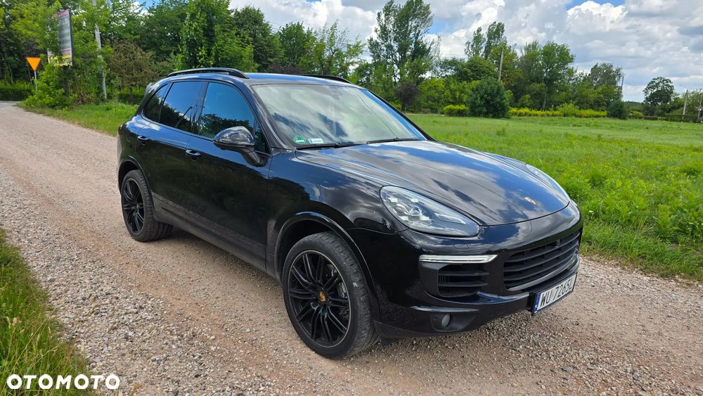 Porsche Cayenne S Platinum Edition - 3
