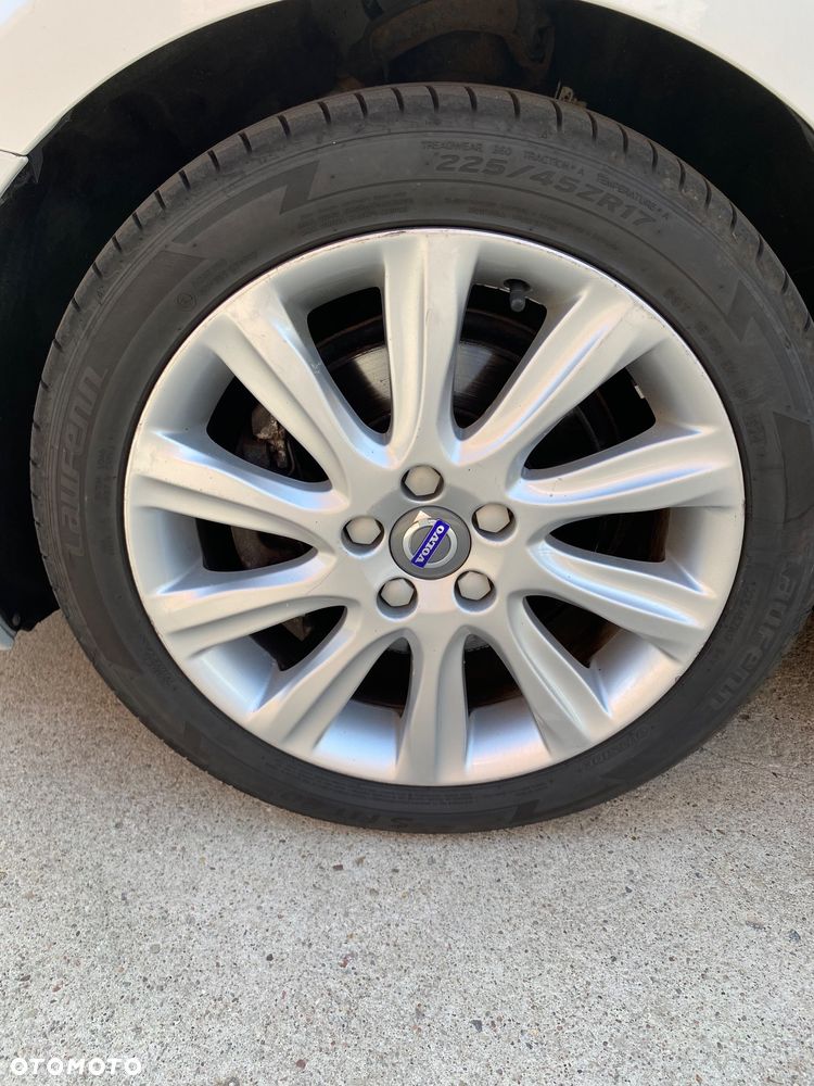 Volvo V40 D2 Drive-E Base - 10