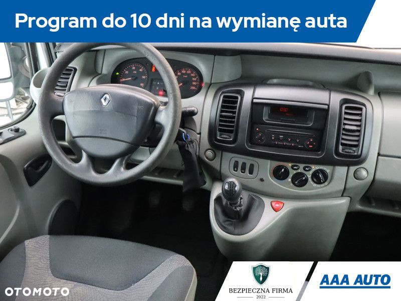 Renault Trafic - 9