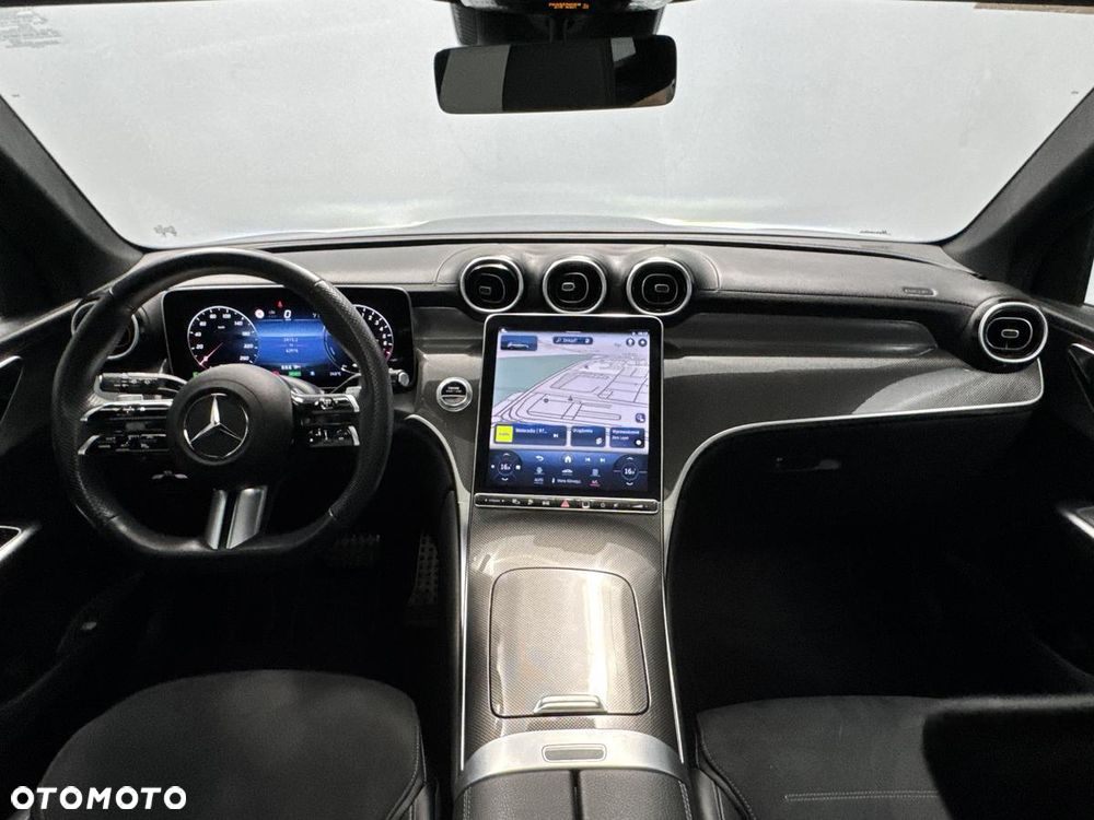 Mercedes-Benz GLC 300 e PHEV 4-Matic AMG Line - 22