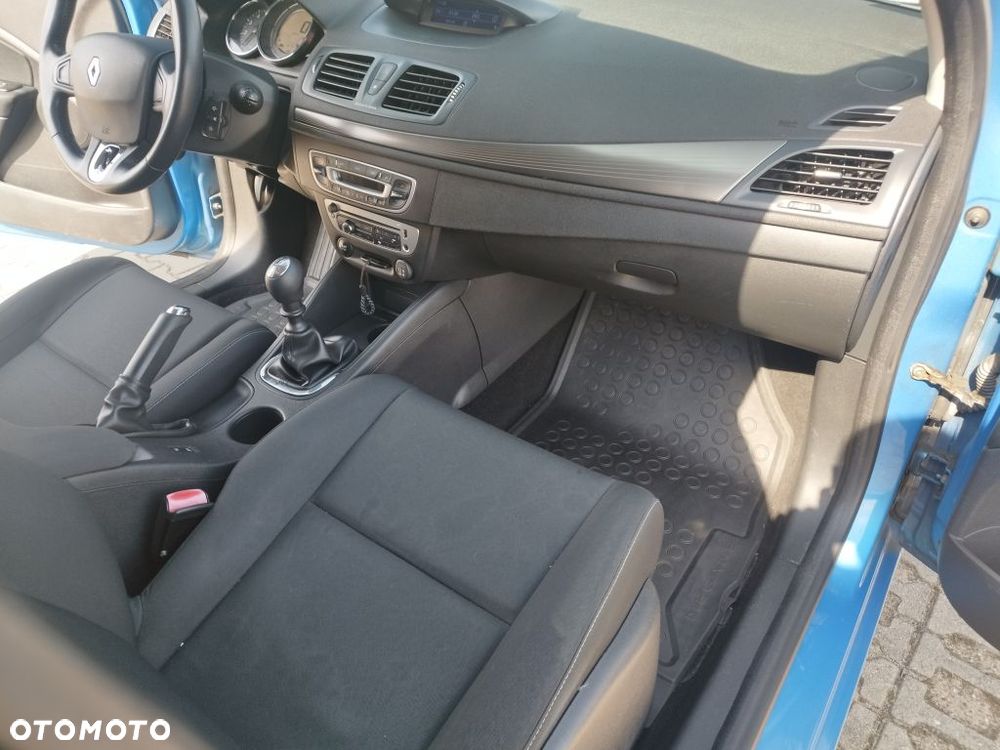 Renault Megane dCi 110 FAP Paris - 11