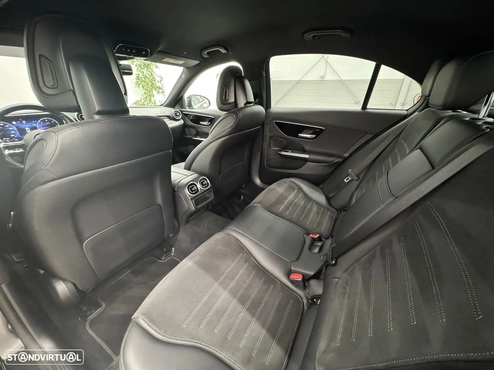 Mercedes-Benz C 300 d AMG Line - 34