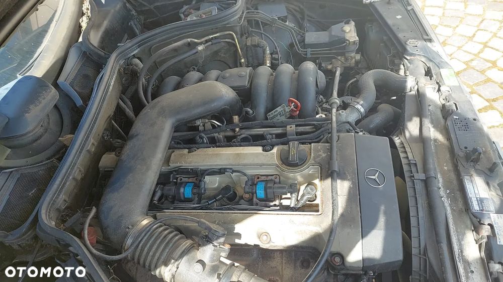 Mercedes-Benz Klasa E - 9