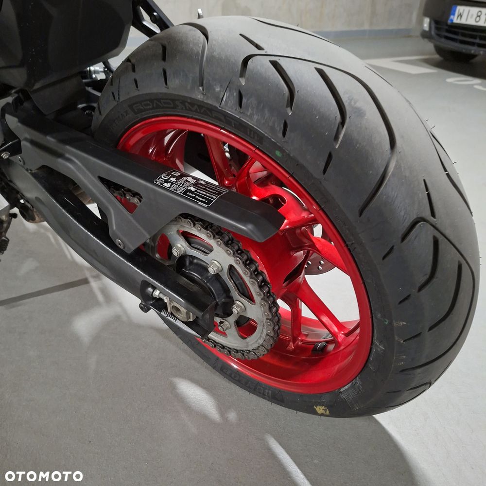Suzuki GSX-R - 12