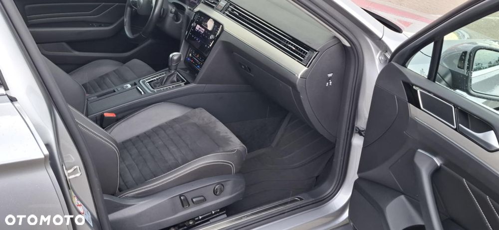 Volkswagen Passat - 19