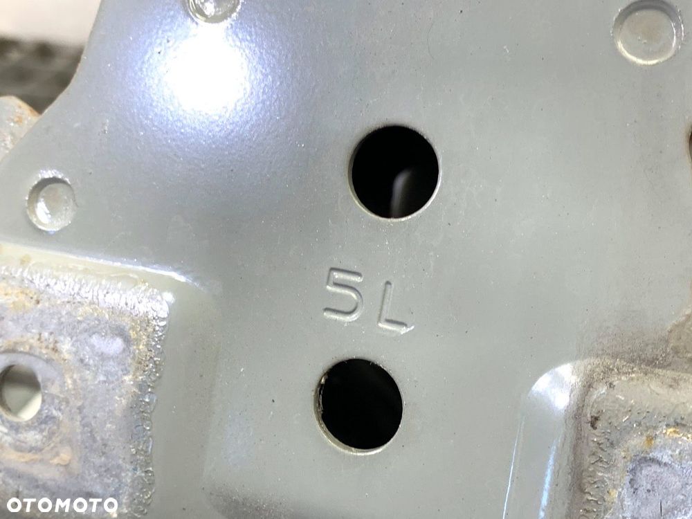 BELKA ZDERZAKA TYŁ  TOYOTA AURIS (_E18_) 2012 - 2018 1.3 (NRE180_) 73 kW [99 KM] benzyna 2012 - - 4