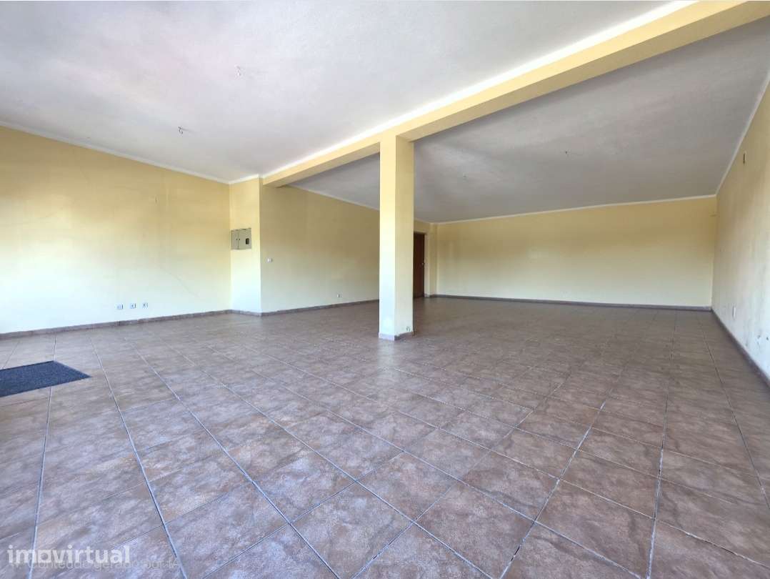 Loja 80 m² na Avenida Principal de São Romão – Excelente Visibilidade - Grande imagem: 4/15