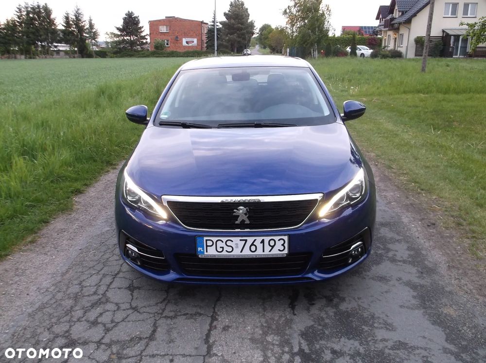 Peugeot 308 PureTech 130 GPF EAT8 Black Edition - 25