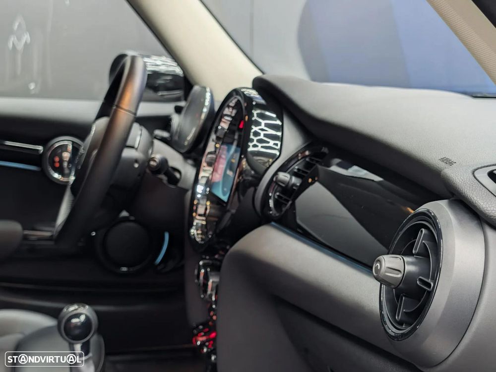 MINI 3 Portas Cooper Classic - 19