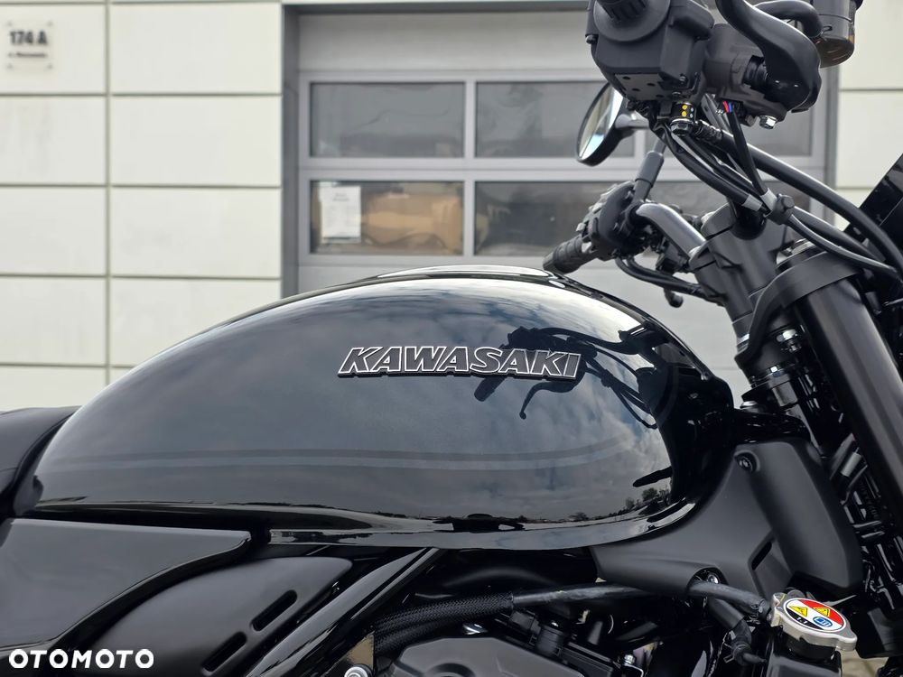 Kawasaki Z 900 RS - 7
