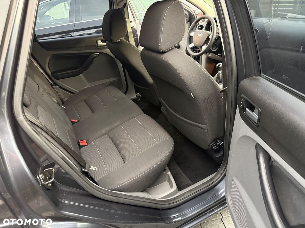 Ford Focus 1.6 Ti-VCT Titanium - 12