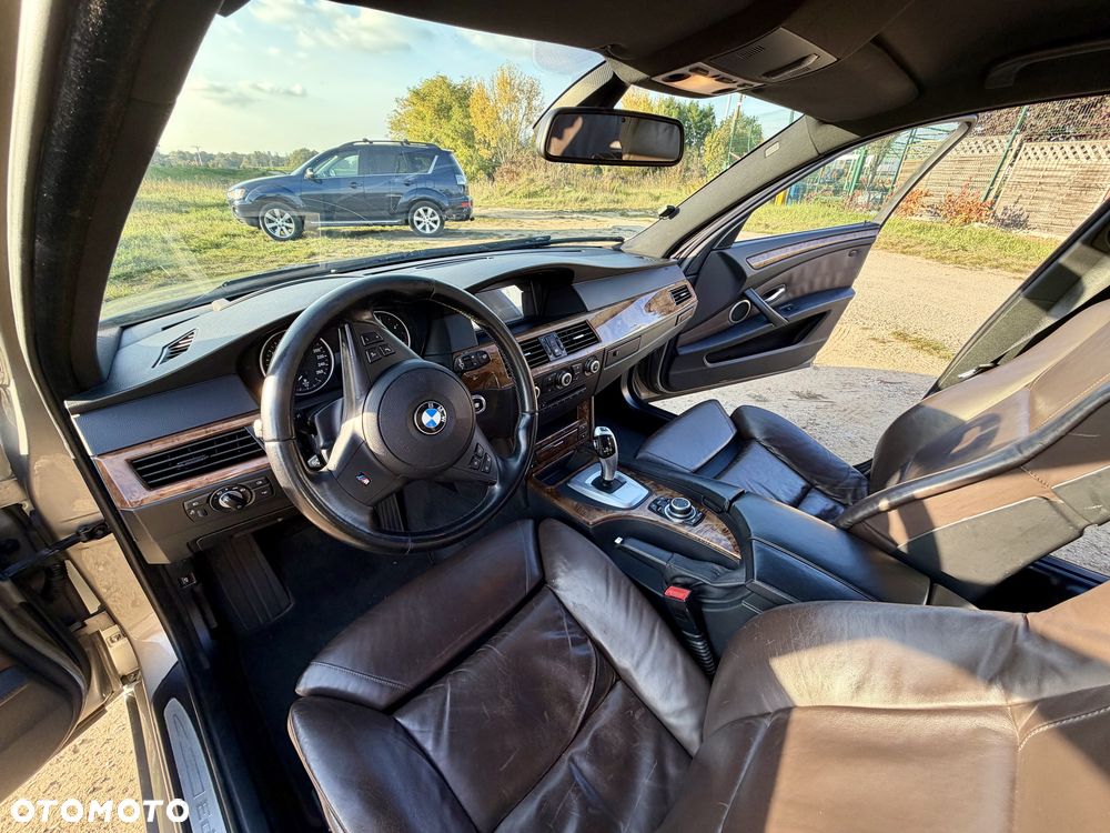 BMW Seria 5 520d Edition Sport - 10