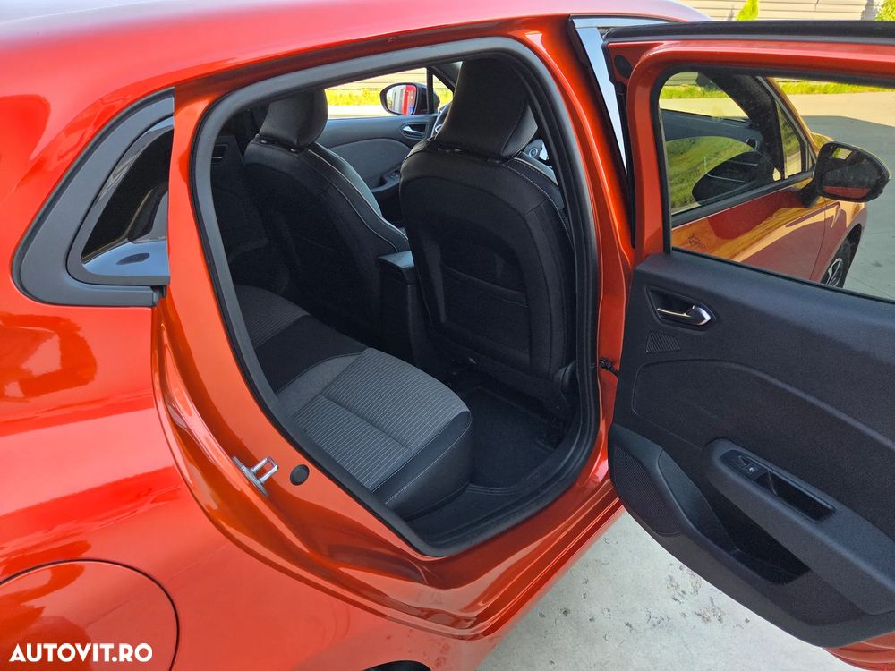 Renault Clio - 19