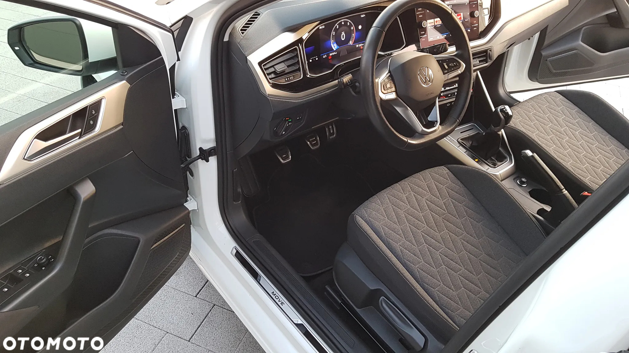 Volkswagen Polo 1.0 MPI Special Edition - 8
