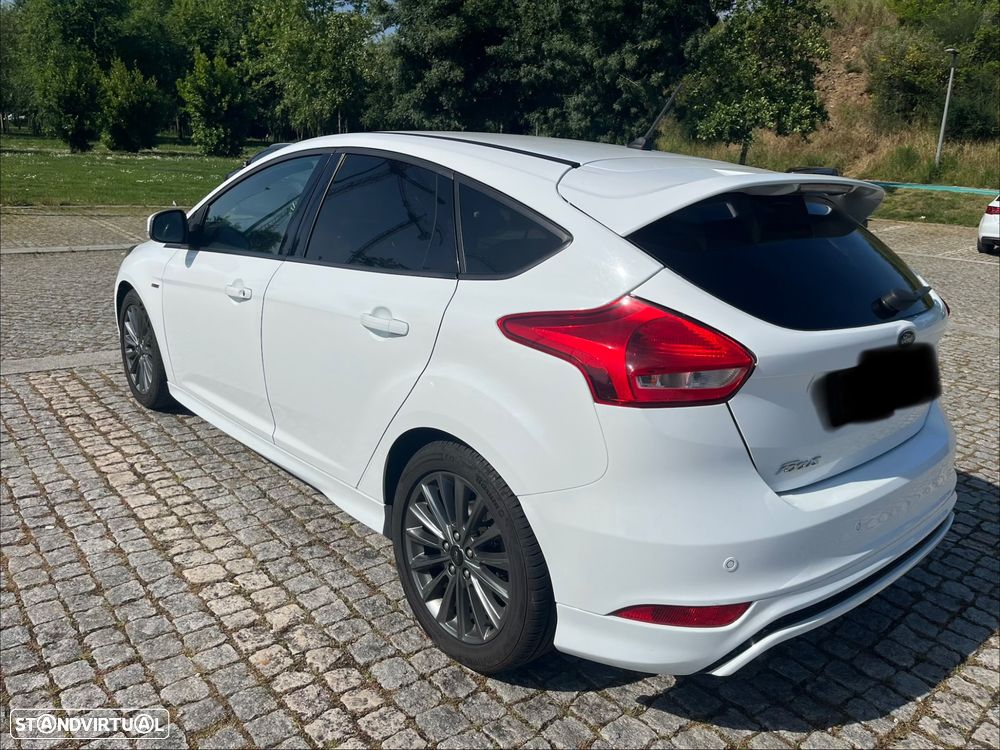 Ford Focus 1.5 TDCi ST-Line - 6