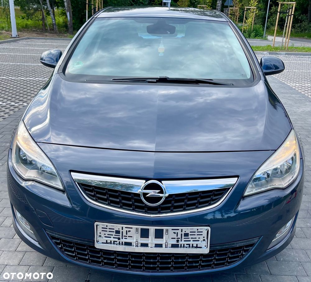 Opel Astra 1.4 T Essentia - 2