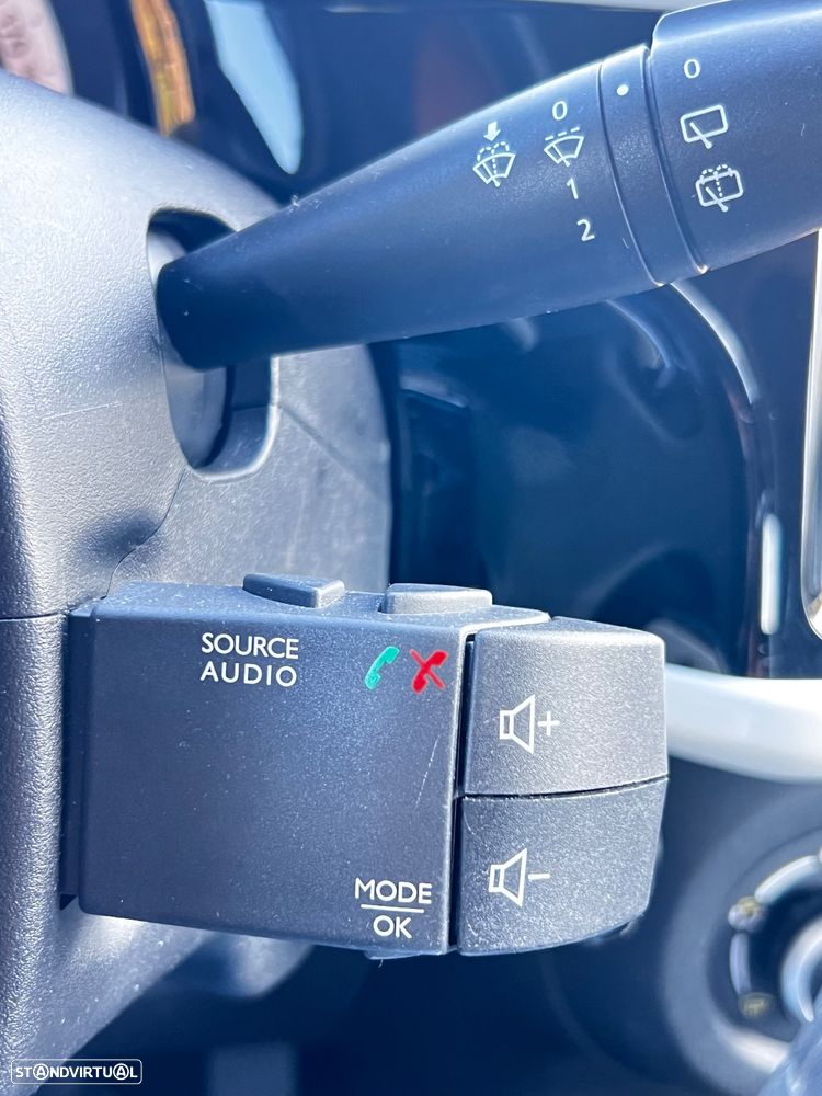 Renault Twingo SCe 75 LE COQ SPORTIF - 10