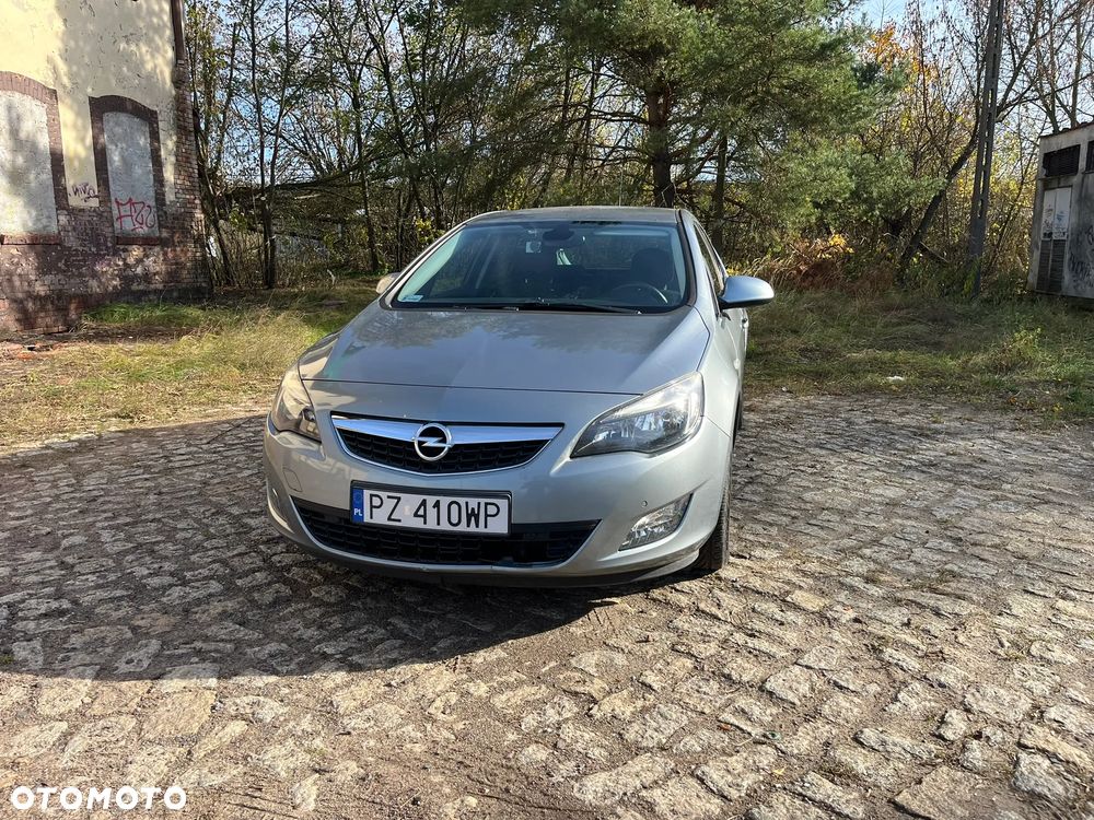 Opel Astra IV 1.4 T Sport - 2