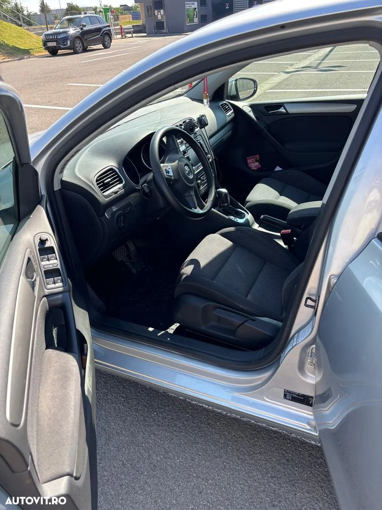 Volkswagen Golf 1.2 TSI Trendline DSG - 4