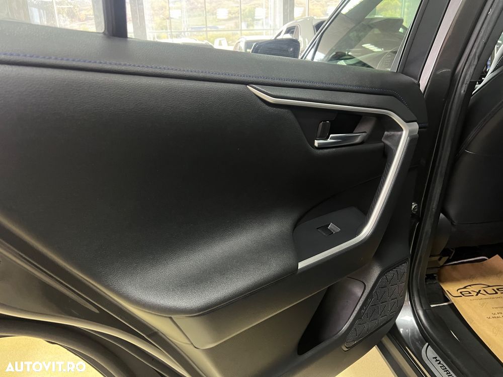 Toyota RAV4 2.5 4x4 Hybrid Black Edition - 23