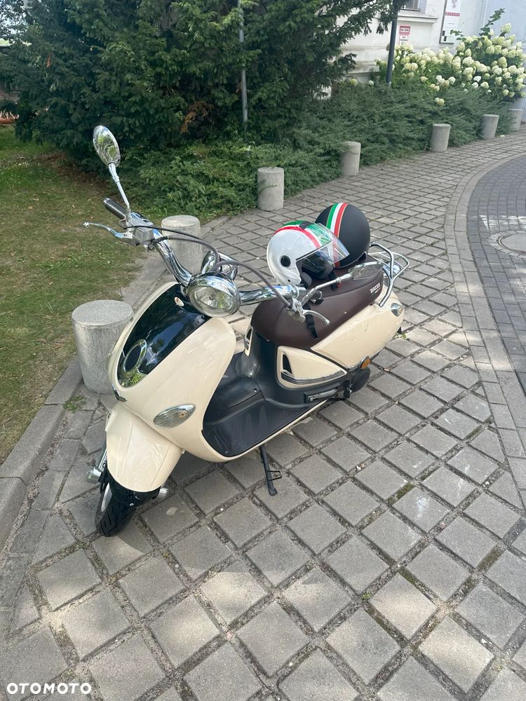 Vespa Primavera - 2