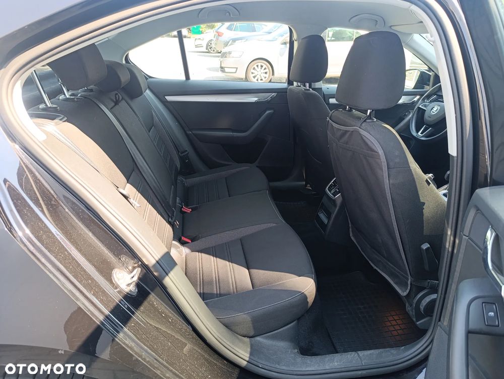 Skoda Octavia 1.5 TSI ACT Ambition - 14