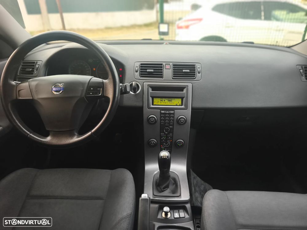Volvo S40 1.6 D Nível 2 - 18
