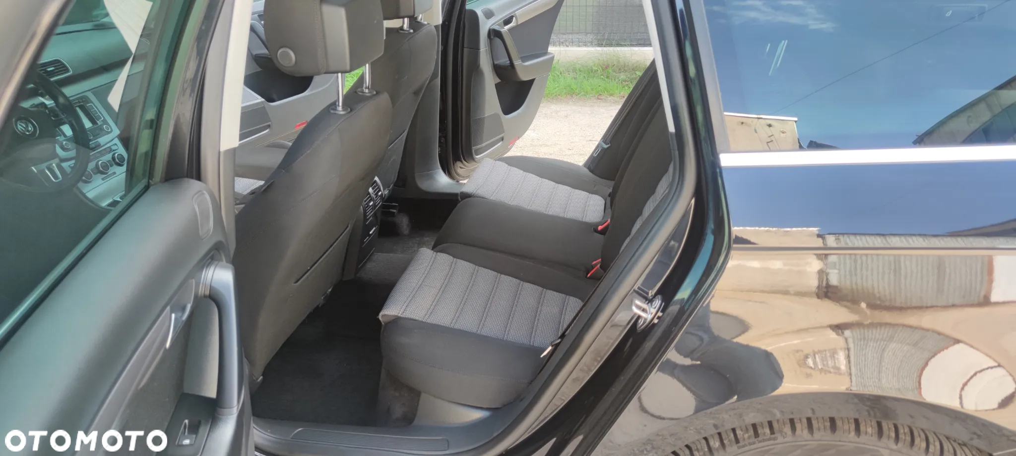 Volkswagen Passat 2.0 TDI Comfortline - 24