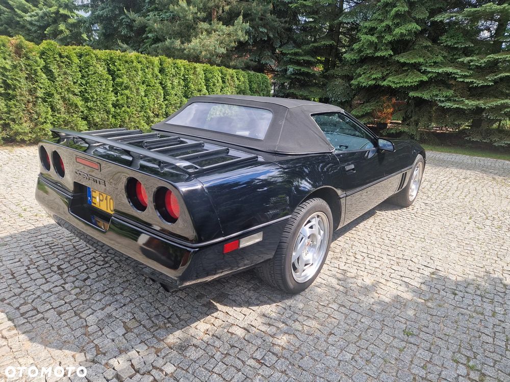 Chevrolet Corvette - 3