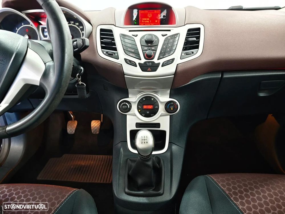 Ford Fiesta 1.25 Trend - 14