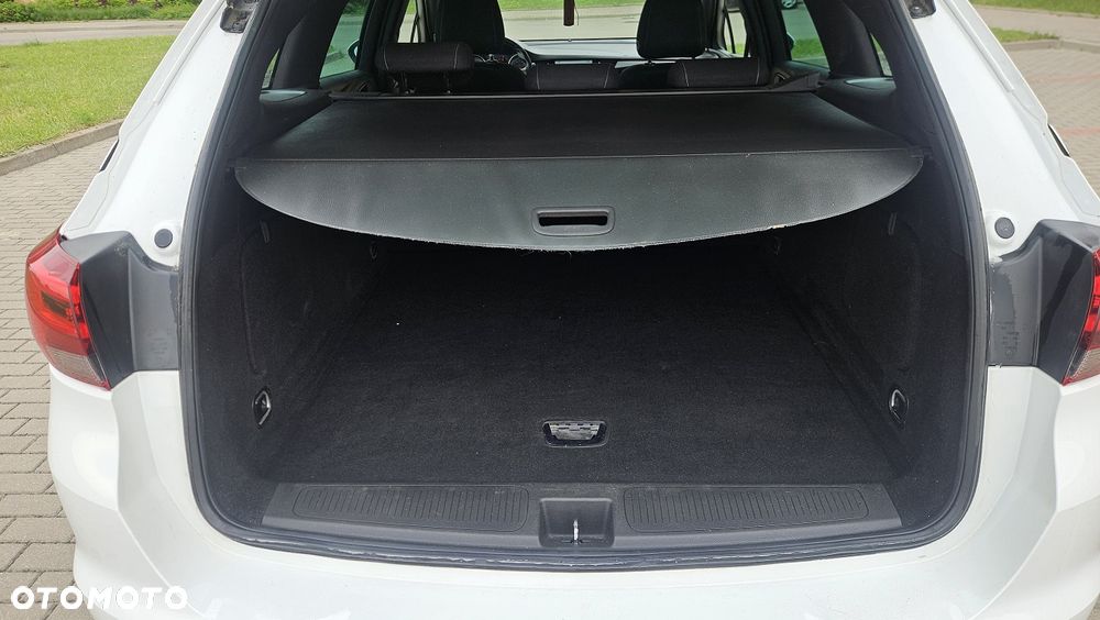 Opel Astra 1.4 Turbo Innovation - 11