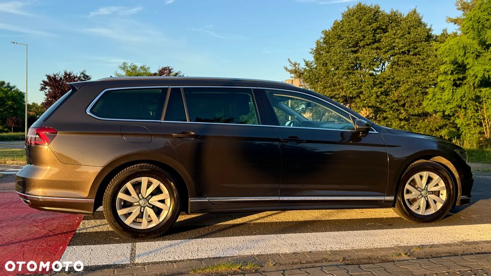 Volkswagen Passat 2.0 TDI SCR (BlueMotion Technology) DSG Highline - 3