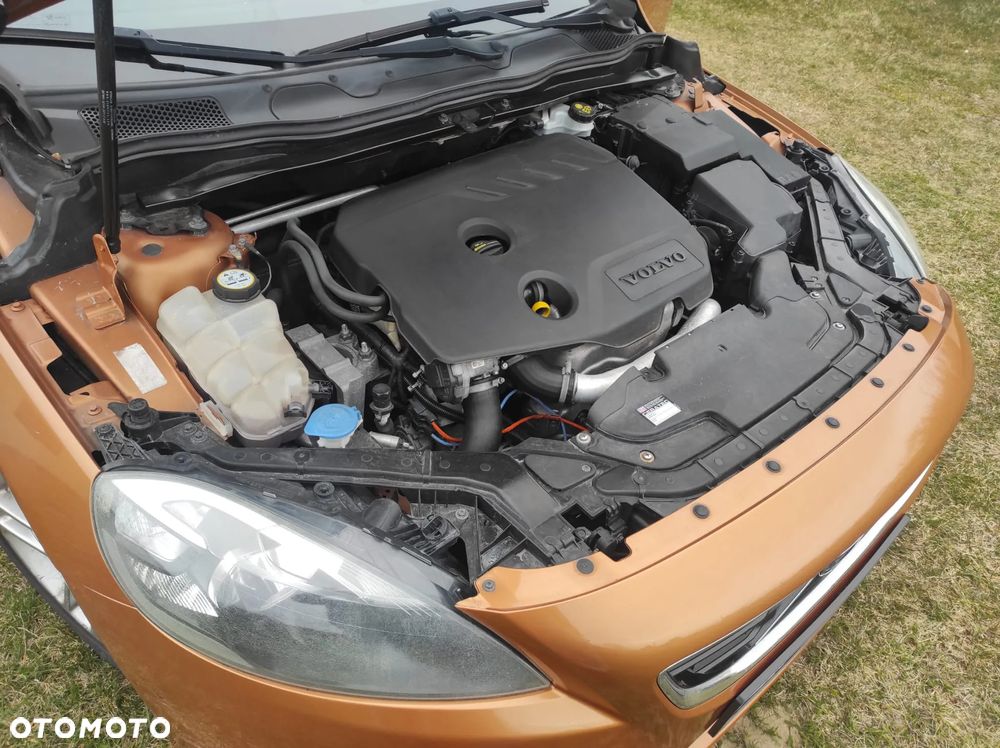 Volvo V40 D2 Base - 10