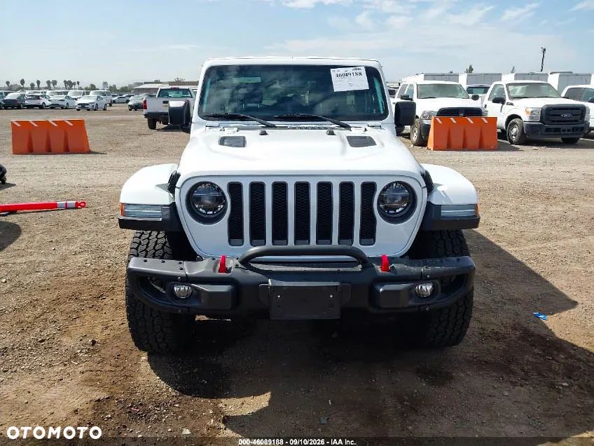 Jeep Wrangler - 12