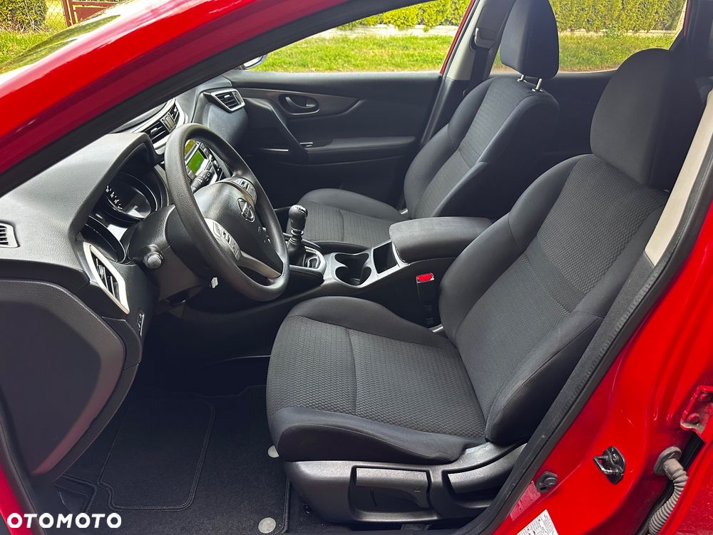 Nissan Qashqai 1.5 dCi N-Connecta - 26