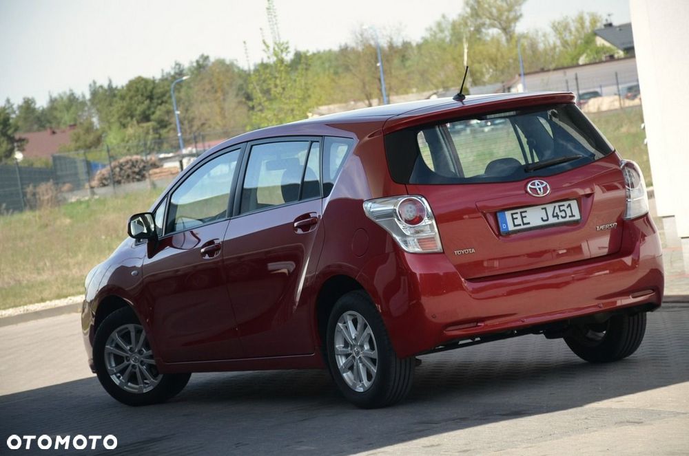 Toyota Verso - 10