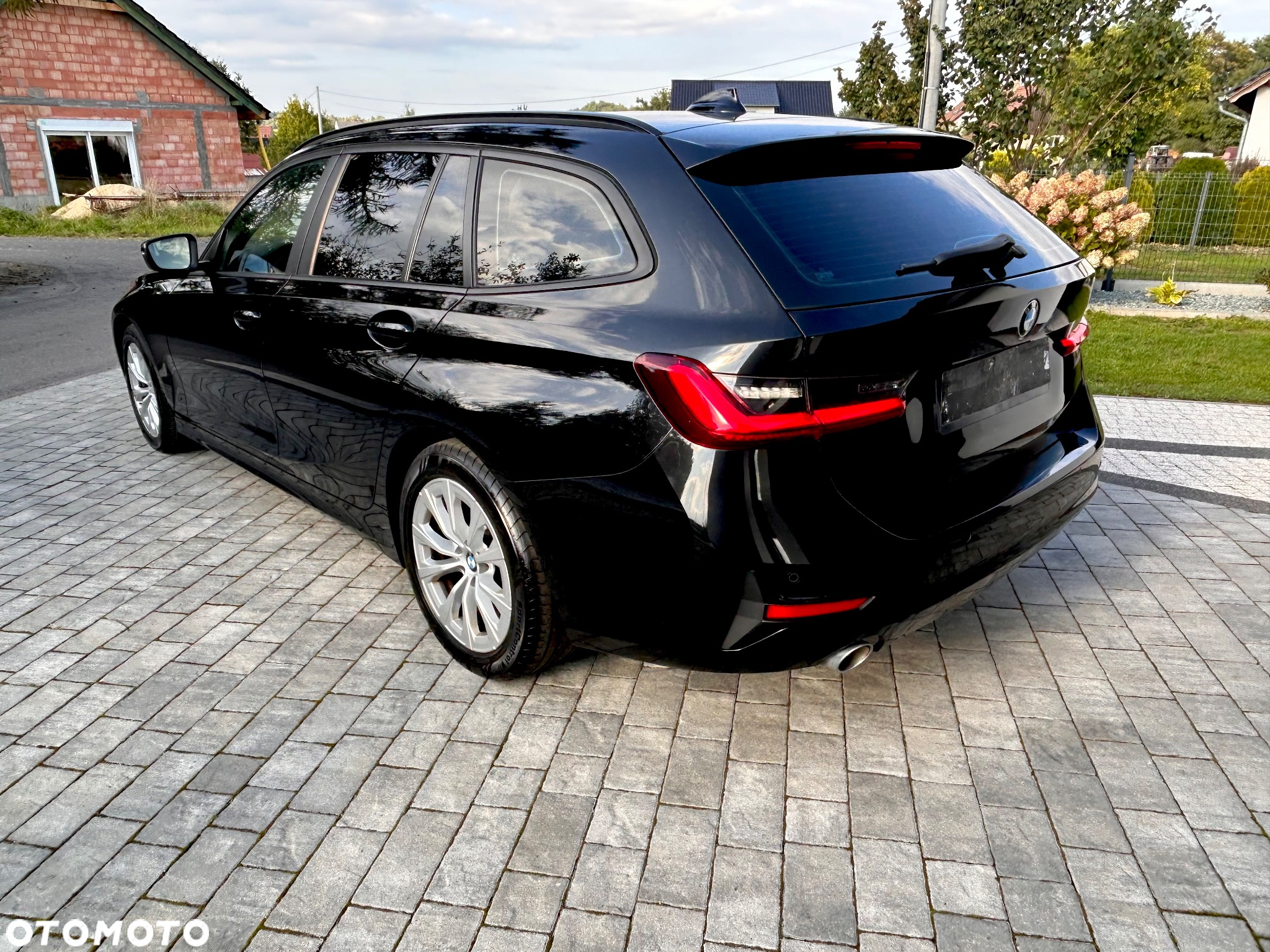 BMW Seria 3 318d Sport Line - 4