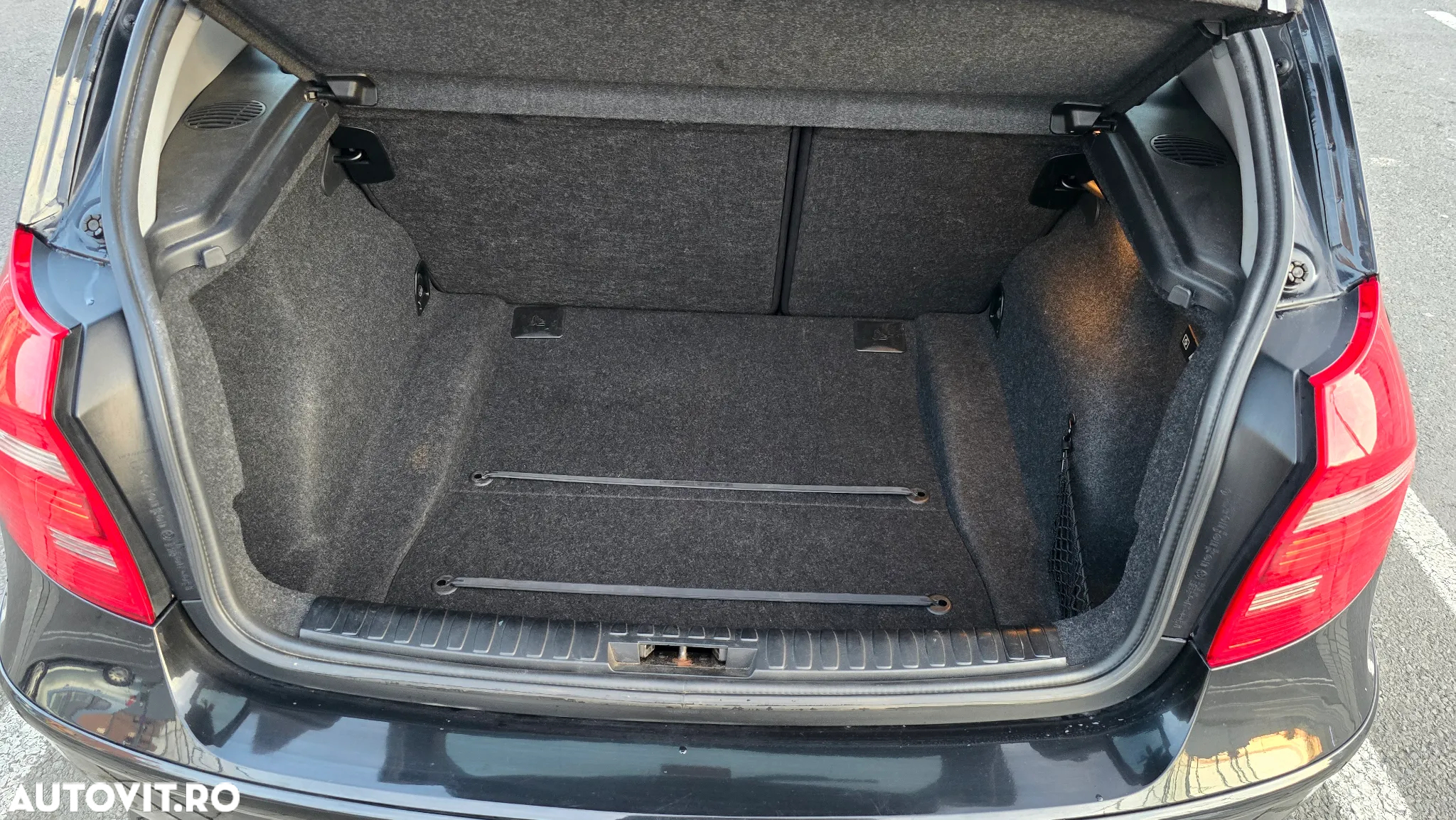 BMW Seria 1 120d - 12